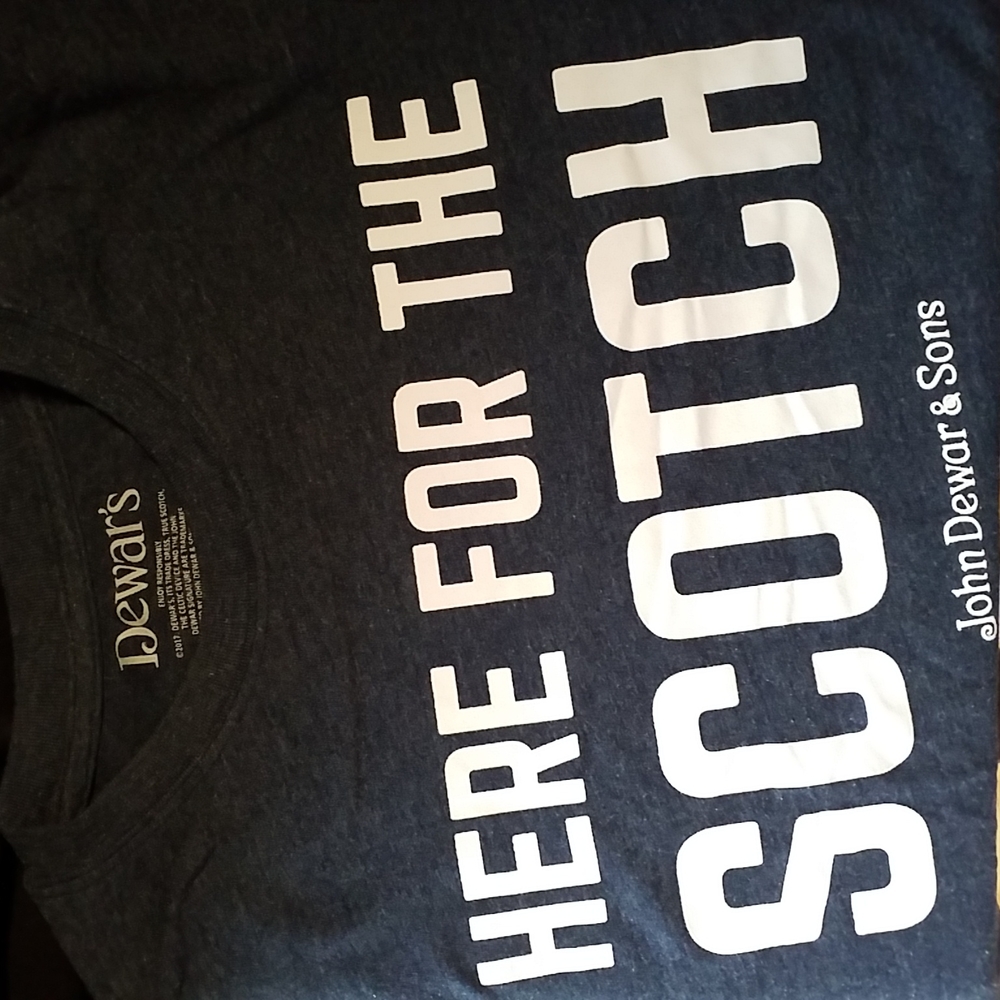 TSHIRT DEWAR'S SCOTCH Size S BLUE-GRAY NWOT